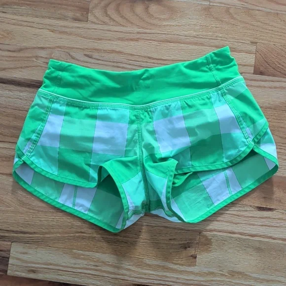 Lululemon Frond Green Gingham Speed Shorts 2 - Picture 3 of 7